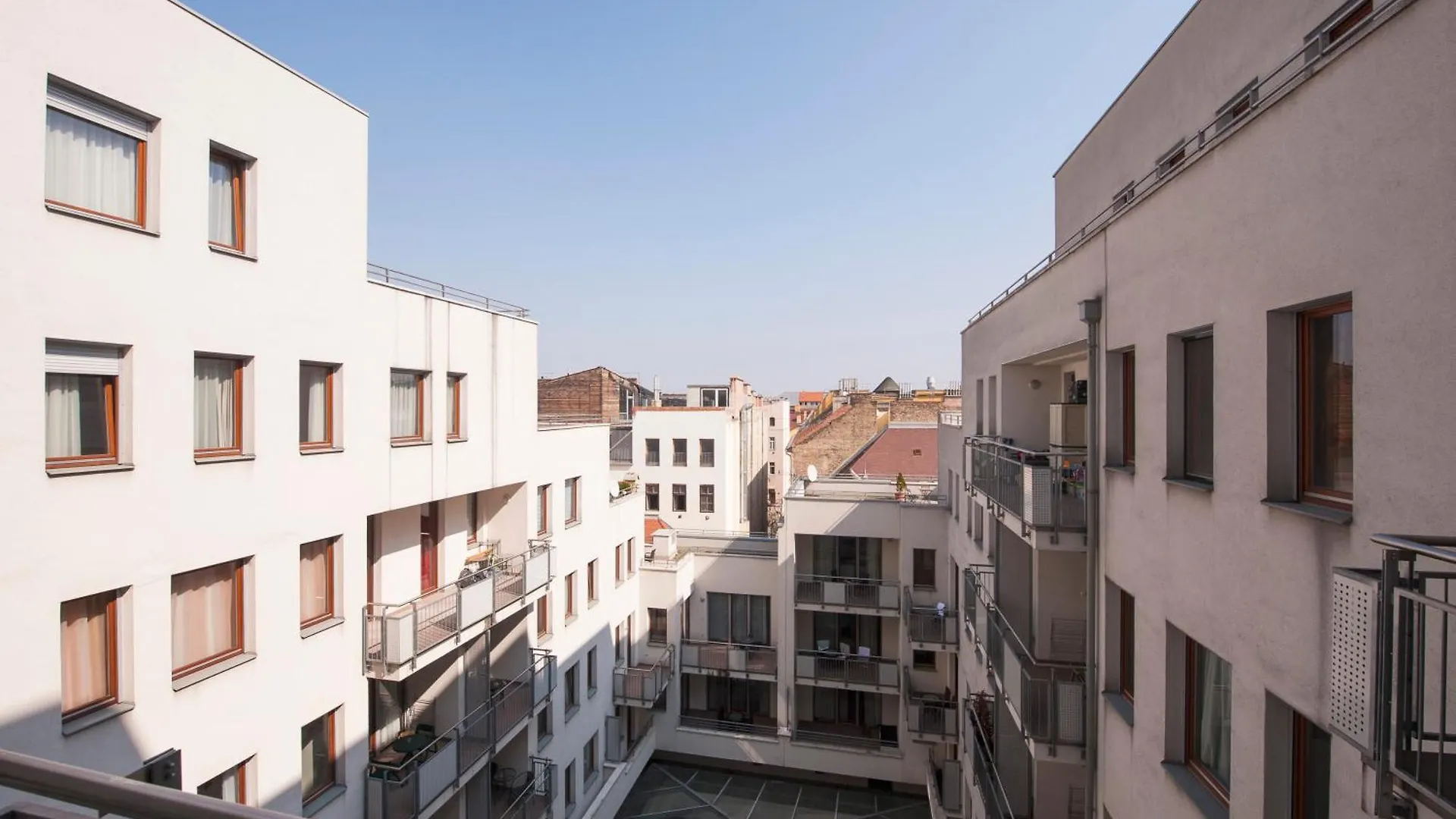 Central Passage Urban Nest Budapest 0*,  Hungary